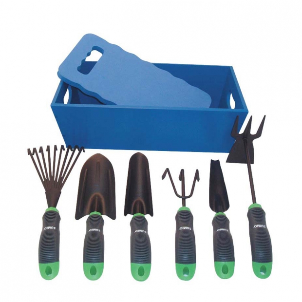 7 PCS GARDENING TOOL SET PACKED IN WOODEN CASE 7 PCS GARDENING TOOL SET PACKED IN WOODEN CASE